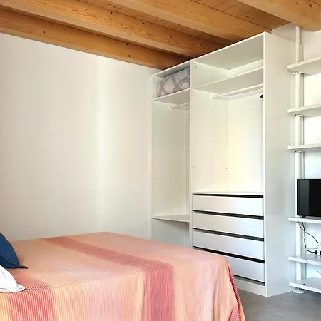 Palme 10 - Marcelli, Bilocale Con Doppio Giardino, Le Palme