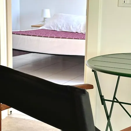 Palme 10 - Marcelli, Bilocale Con Doppio Giardino, Le Palme