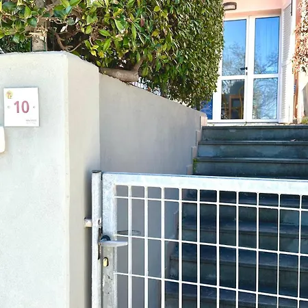 Palme 10 - Marcelli, Bilocale Con Doppio Giardino, Le Palme